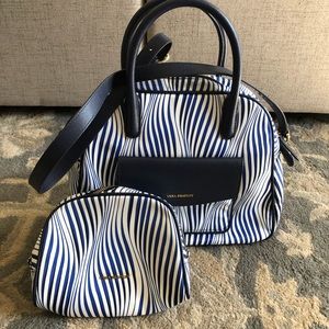 Vera Bradley travel tote with matching pouch